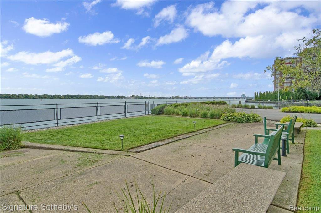 8200 E JEFFERSON Avenue, 509, Detroit, MI 48214 — Photo 27