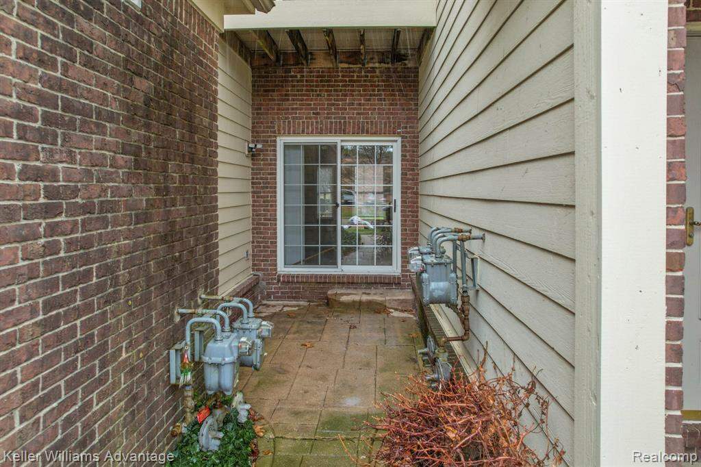 45897 GRAYSTONE Lane, Canton, MI 48187 — Photo 25