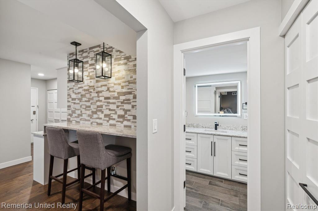 2102 PAULINE Boulevard, 304, Ann Arbor, MI 48103 — Photo 16