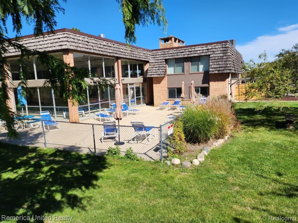 2102 PAULINE Boulevard, 304, Ann Arbor, MI 48103 — Photo 30