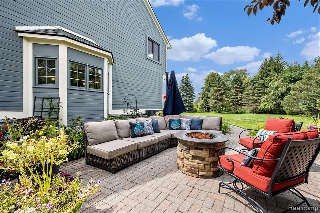 4404 SAINT ANDREWS Street, Howell, MI 48843 — Photo 7