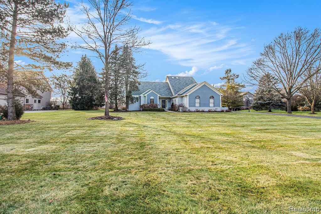 4404 SAINT ANDREWS Street, Howell, MI 48843 — Photo 65