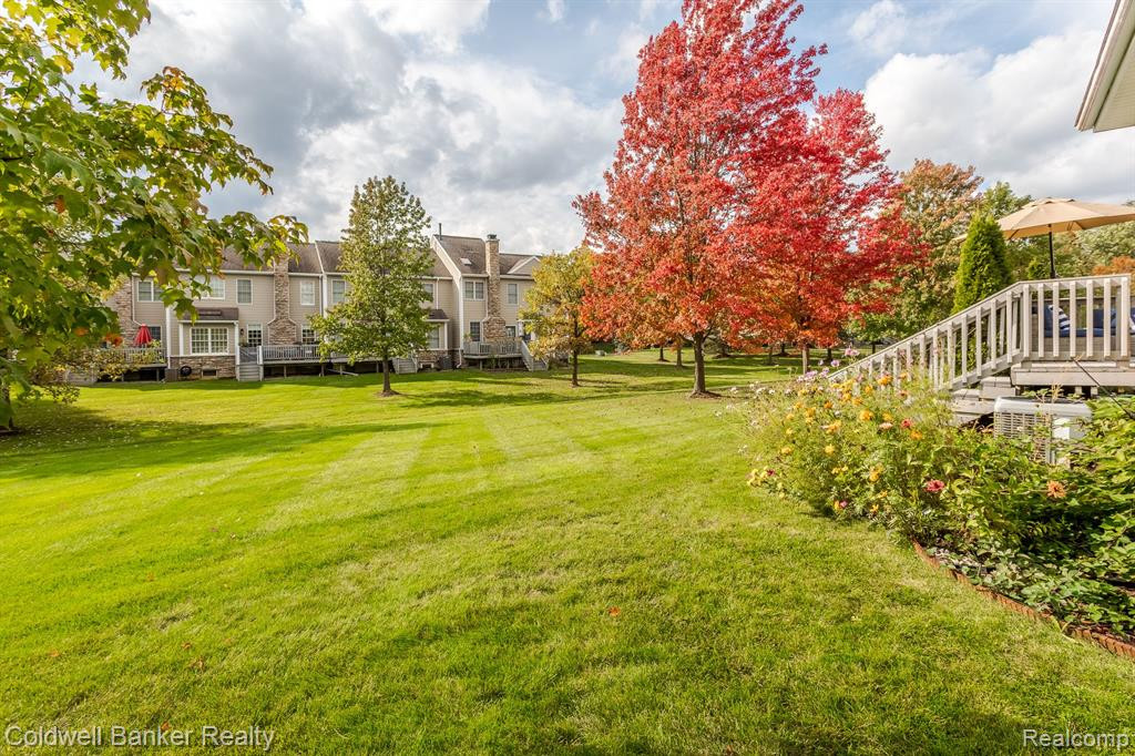 26415 FIELDSTONE Drive, Novi, MI — Photo 31