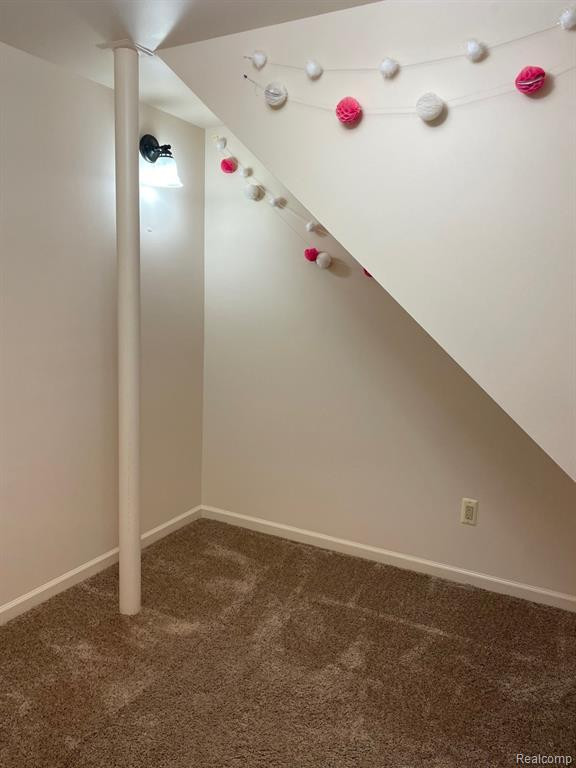 1078 PADDOCK Drive, South Lyon, MI 48178 — Photo 15