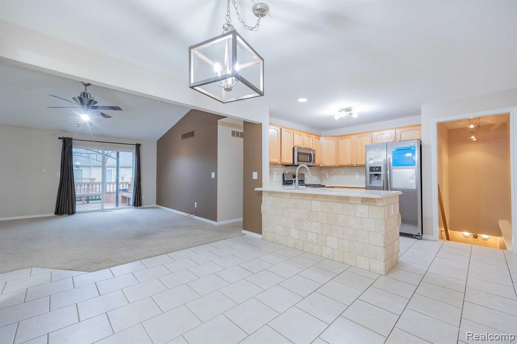17322 S LUCILLE Circle, New Boston, MI 48164 — Photo 11