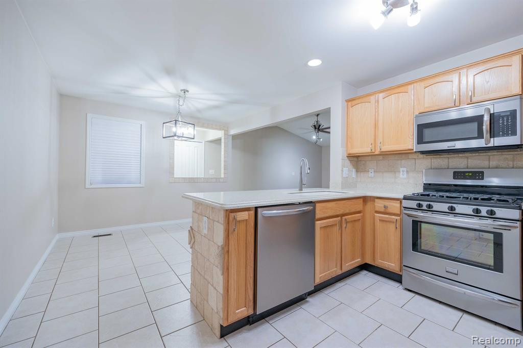 17322 S LUCILLE Circle, New Boston, MI 48164 — Photo 14
