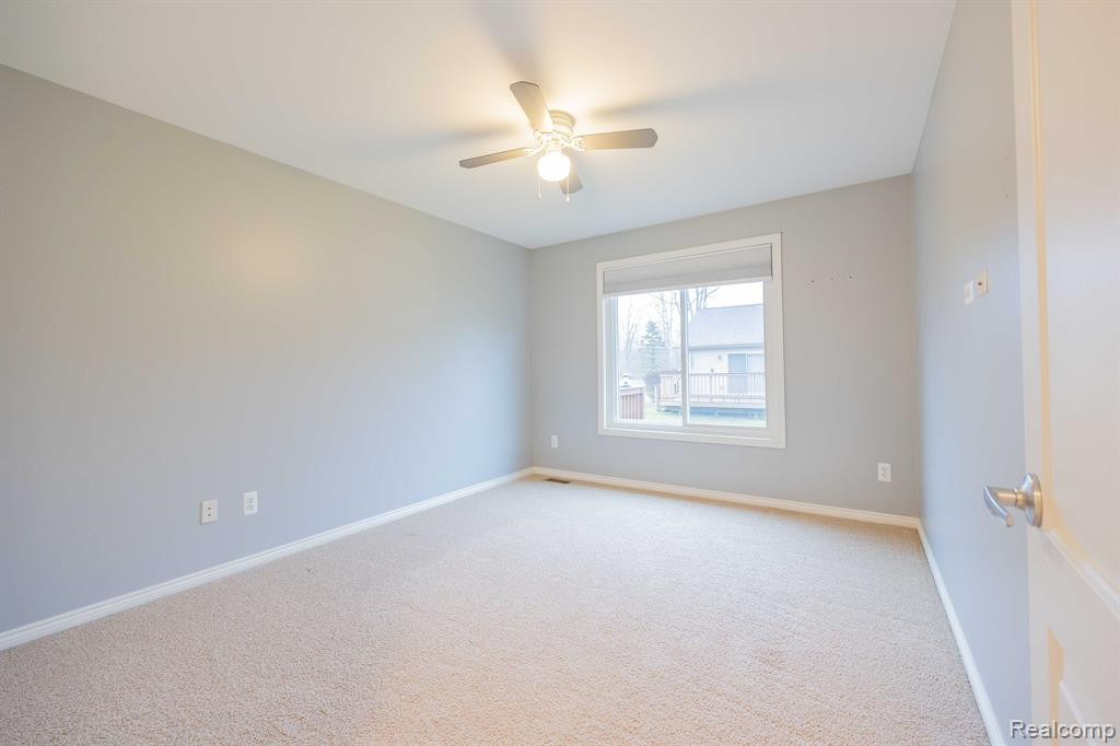 17322 S LUCILLE Circle, New Boston, MI 48164 — Photo 17