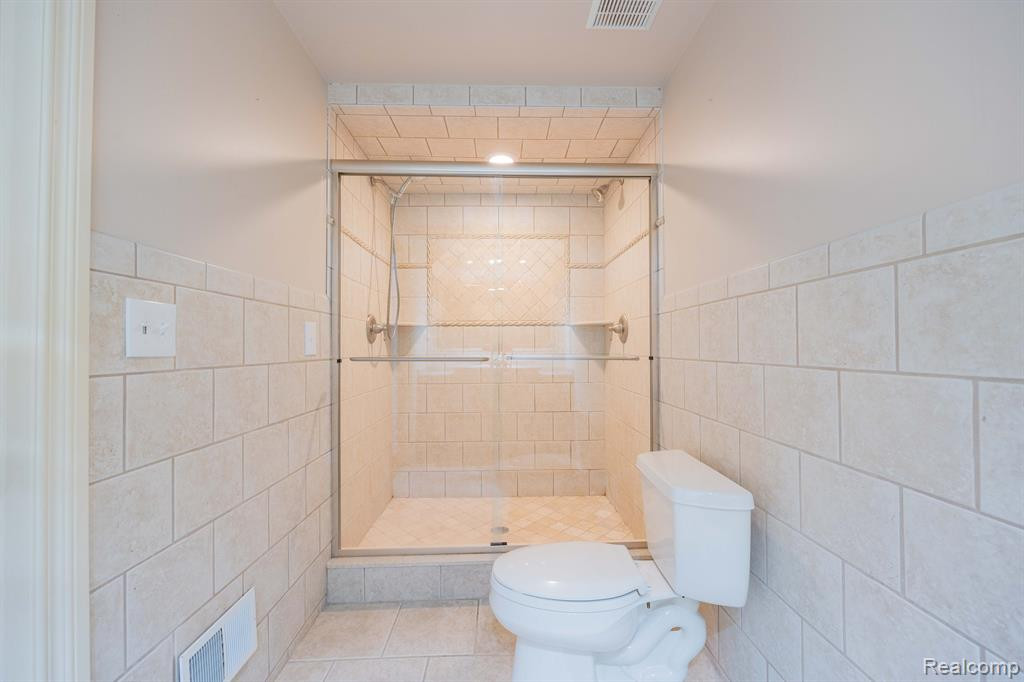 17322 S LUCILLE Circle, New Boston, MI 48164 — Photo 36