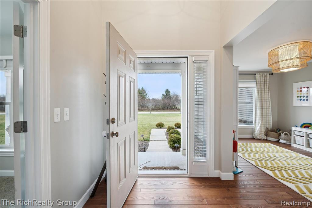 7677 WOODBROOK Road, Ann Arbor, MI 48103 — Photo 4