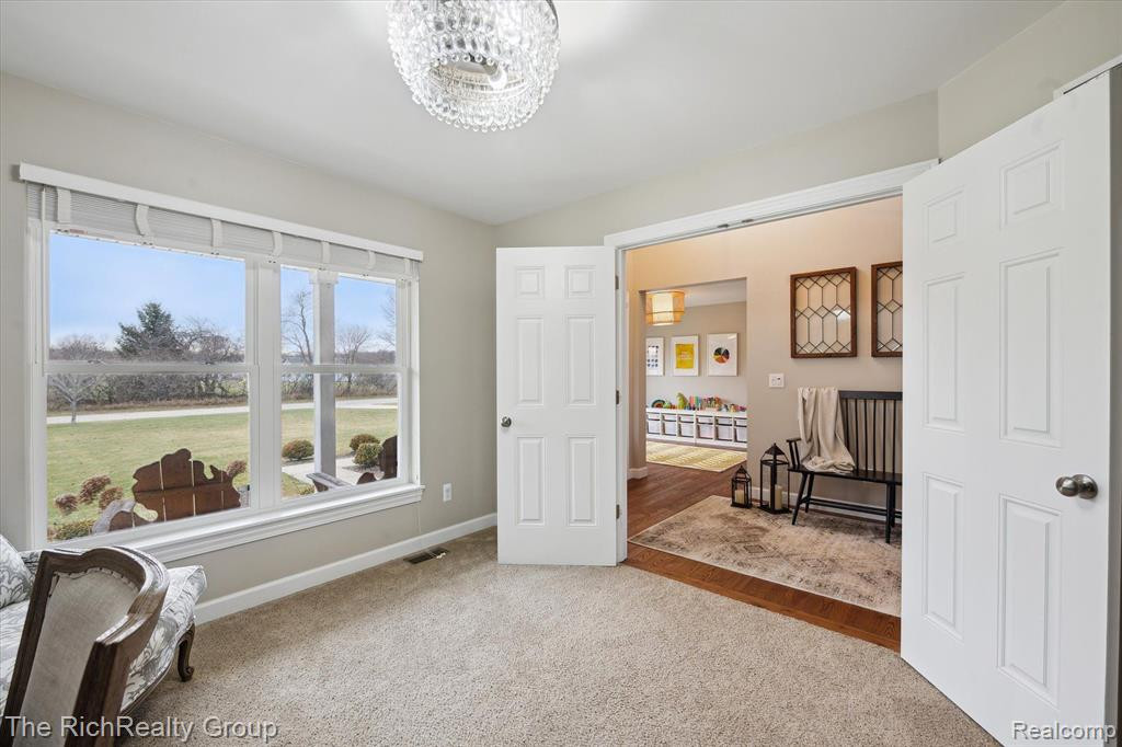 7677 WOODBROOK Road, Ann Arbor, MI 48103 — Photo 6