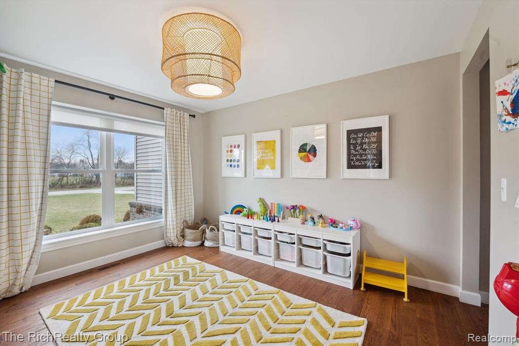 7677 WOODBROOK Road, Ann Arbor, MI 48103 — Photo 13