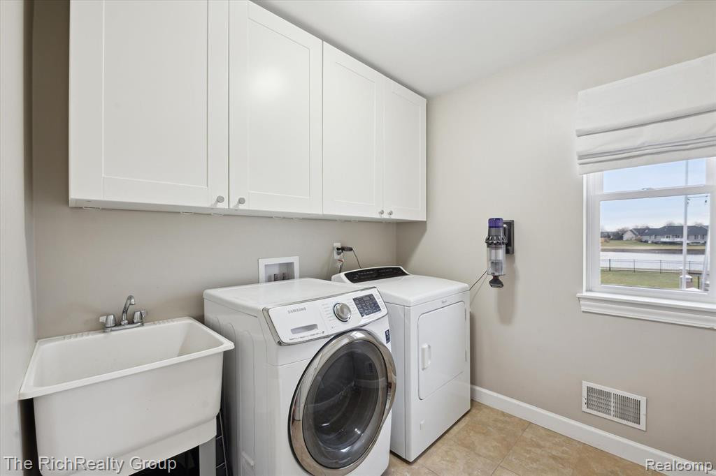 7677 WOODBROOK Road, Ann Arbor, MI 48103 — Photo 15