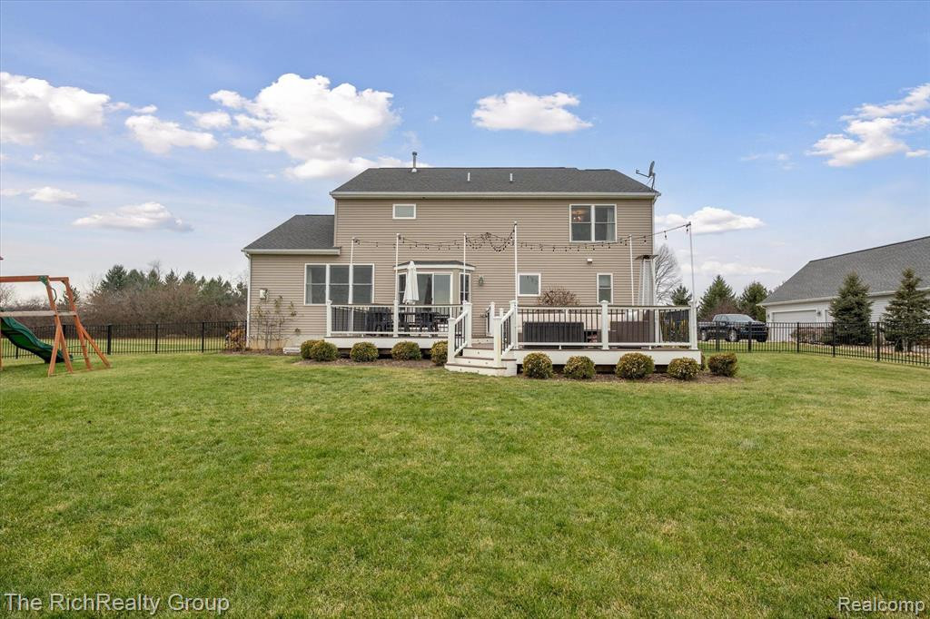 7677 WOODBROOK Road, Ann Arbor, MI 48103 — Photo 29