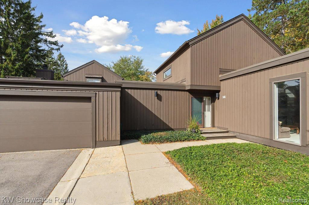 14 Westbury Court, Ann Arbor, MI 48105 — Photo 2