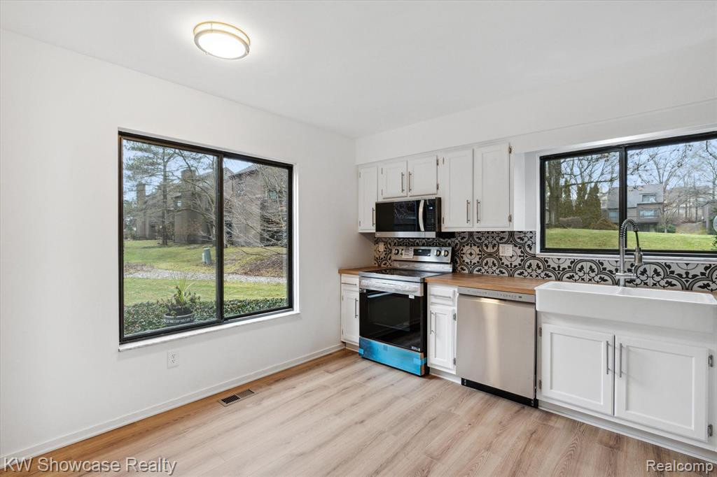 14 Westbury Court, Ann Arbor, MI 48105 — Photo 12