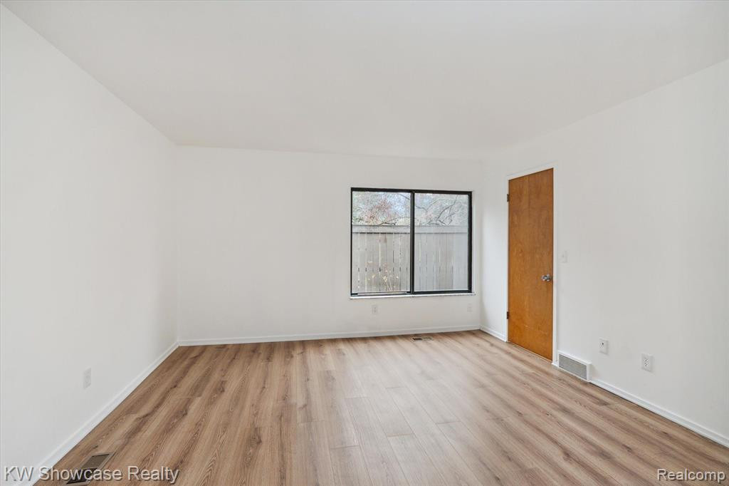 14 Westbury Court, Ann Arbor, MI 48105 — Photo 15