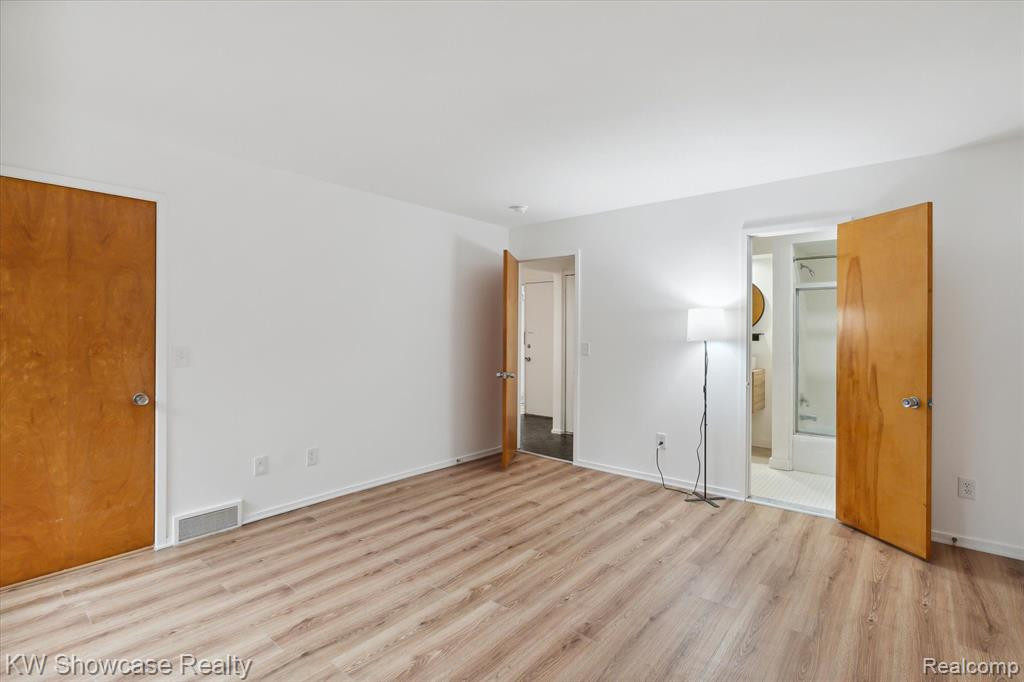 14 Westbury Court, Ann Arbor, MI 48105 — Photo 16