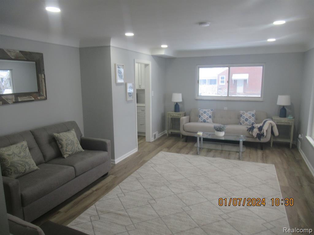 8306 PARK Avenue, Allen Park, MI 48101 — Photo 3
