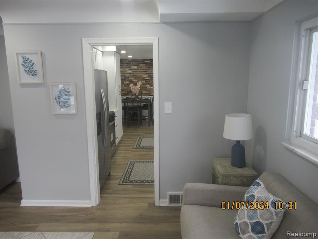 8306 PARK Avenue, Allen Park, MI 48101 — Photo 6