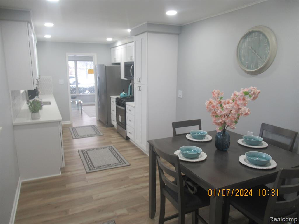 8306 PARK Avenue, Allen Park, MI 48101 — Photo 8