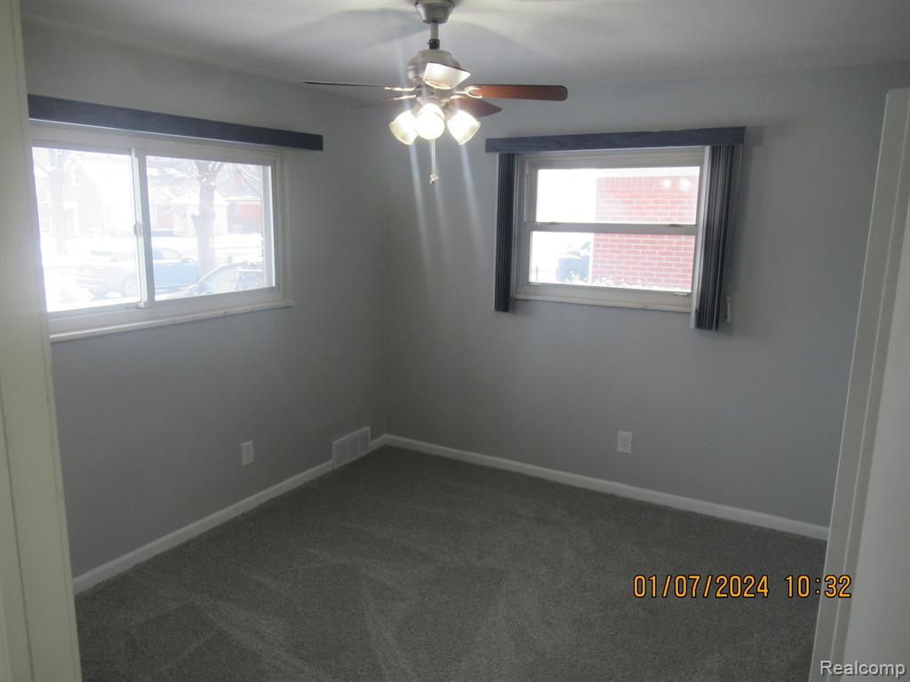 8306 PARK Avenue, Allen Park, MI 48101 — Photo 11
