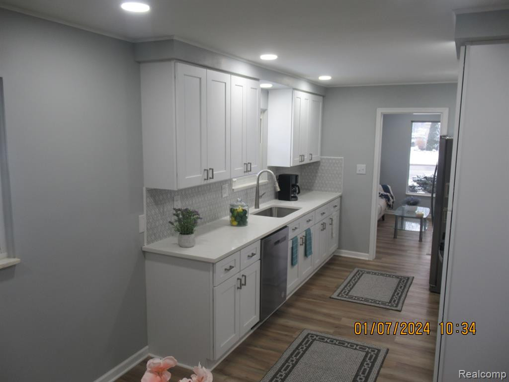 8306 PARK Avenue, Allen Park, MI 48101 — Photo 21