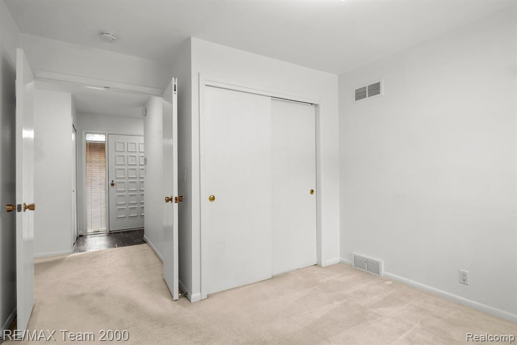 3134 LINDENWOOD Drive, 141, Dearborn, MI 48120 — Photo 20