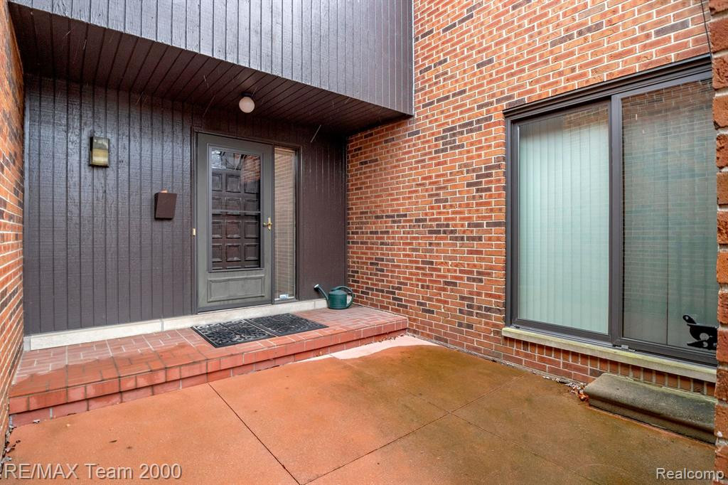 3134 LINDENWOOD Drive, 141, Dearborn, MI 48120 — Photo 36