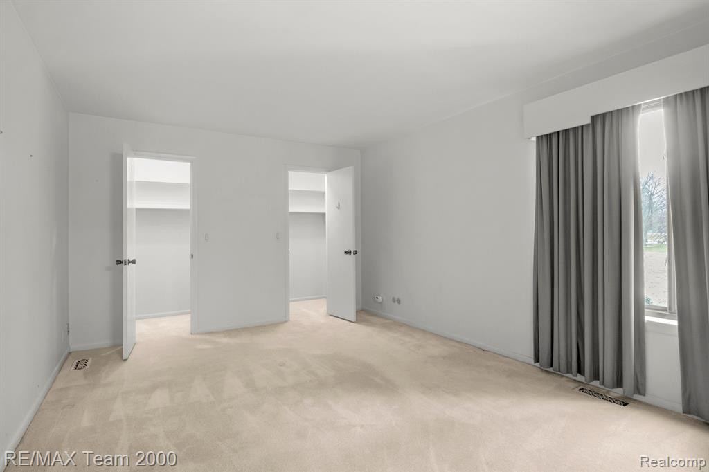 3134 LINDENWOOD Drive, 141, Dearborn, MI 48120 — Photo 39