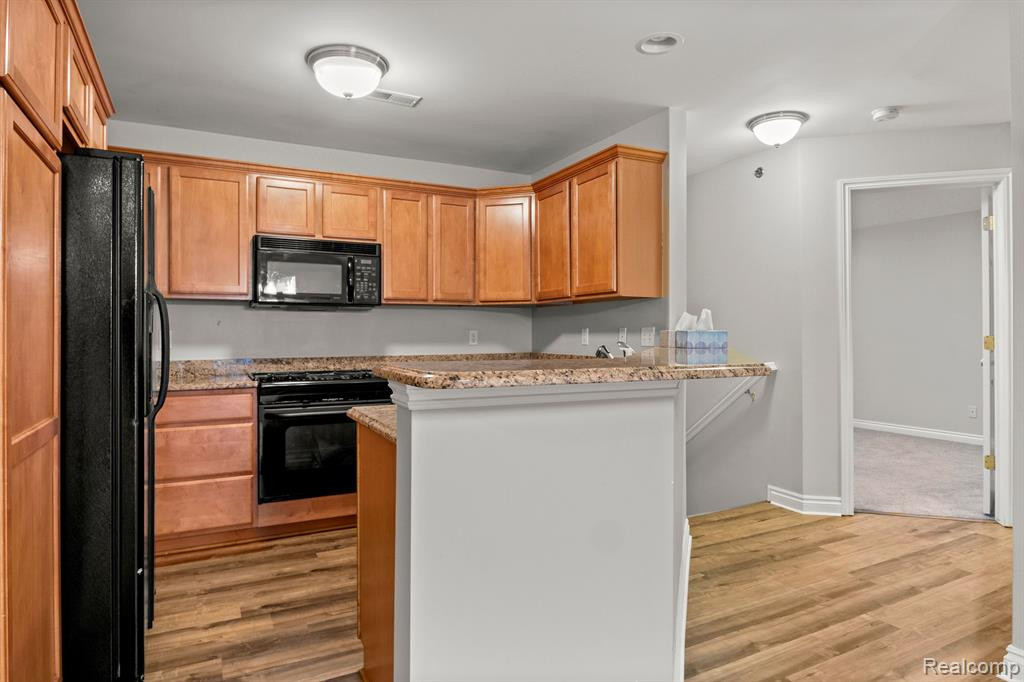 45941 GRAYSTONE Lane, Canton, MI 48187 — Photo 16
