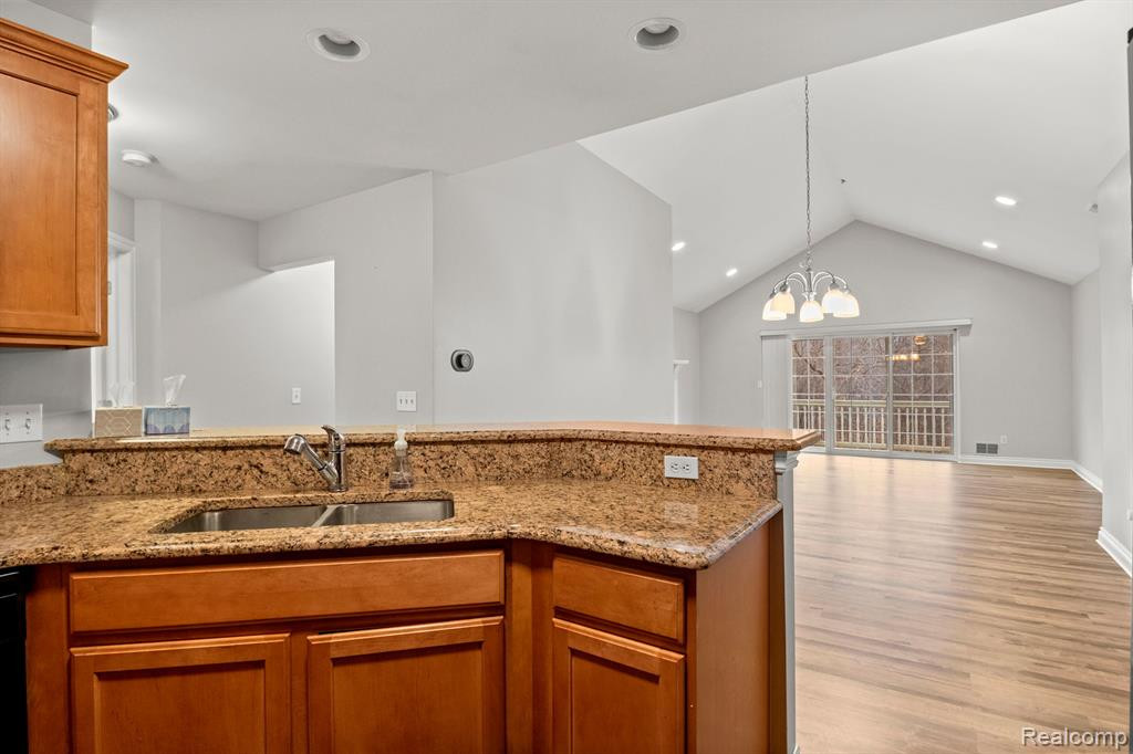 45941 GRAYSTONE Lane, Canton, MI 48187 — Photo 17