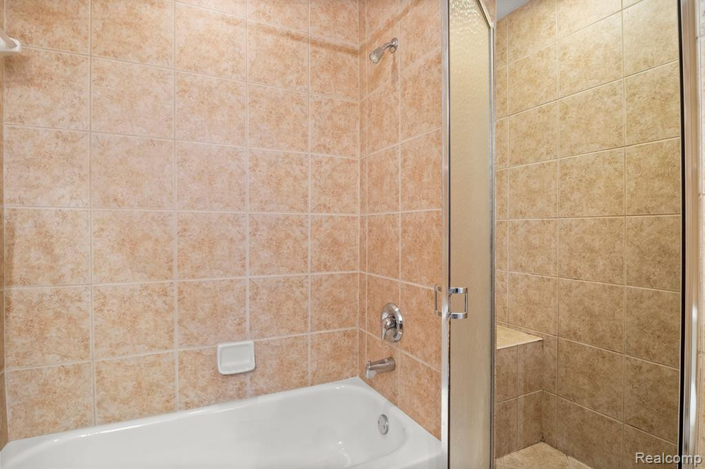 45941 GRAYSTONE Lane, Canton, MI 48187 — Photo 24