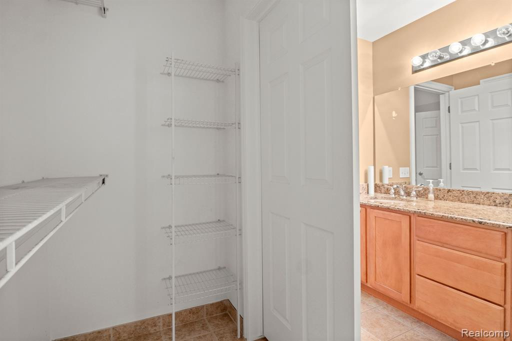 45941 GRAYSTONE Lane, Canton, MI 48187 — Photo 25