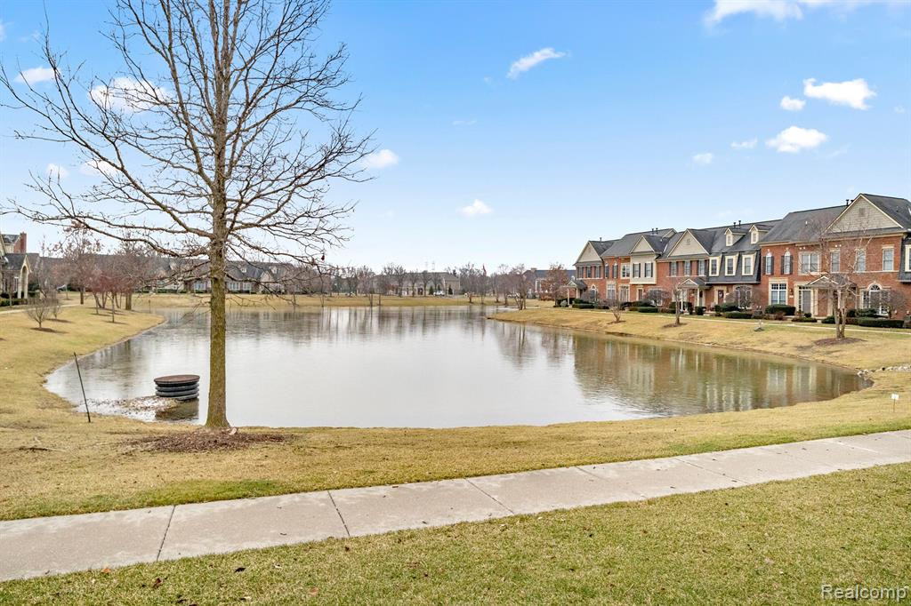 45941 GRAYSTONE Lane, Canton, MI 48187 — Photo 36