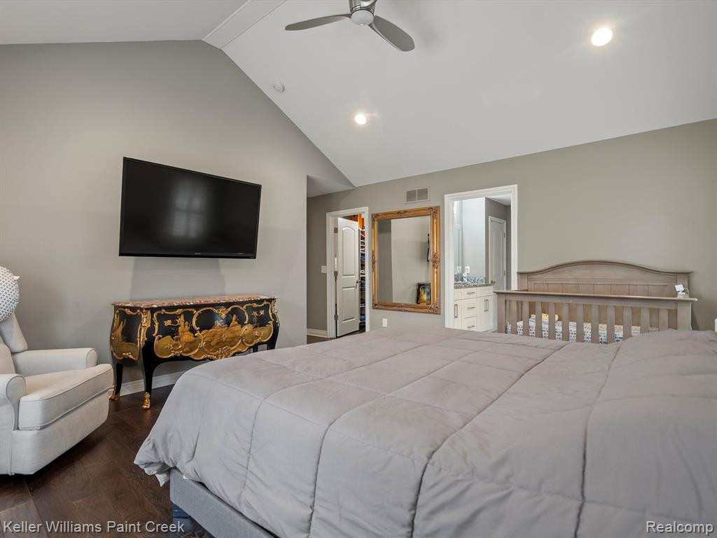 14855 STONEY BROOK Drive W, Shelby Twp, MI 48315 — Photo 17