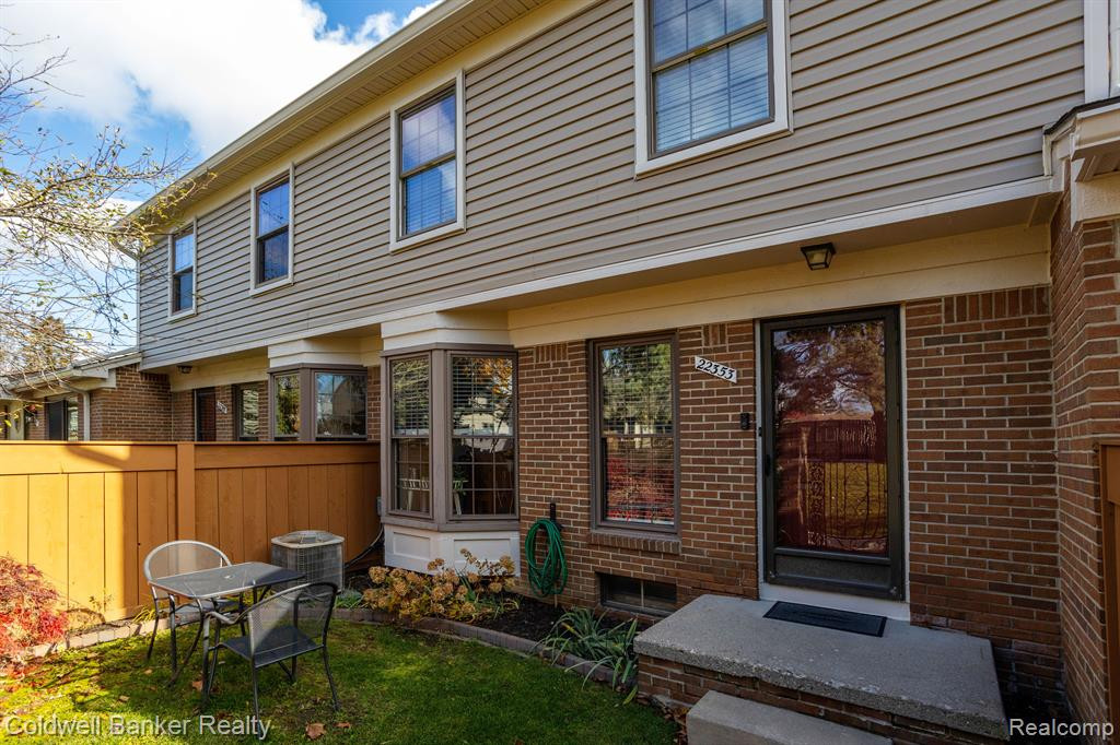 22353 PEACHTREE, Novi, MI — Photo 4