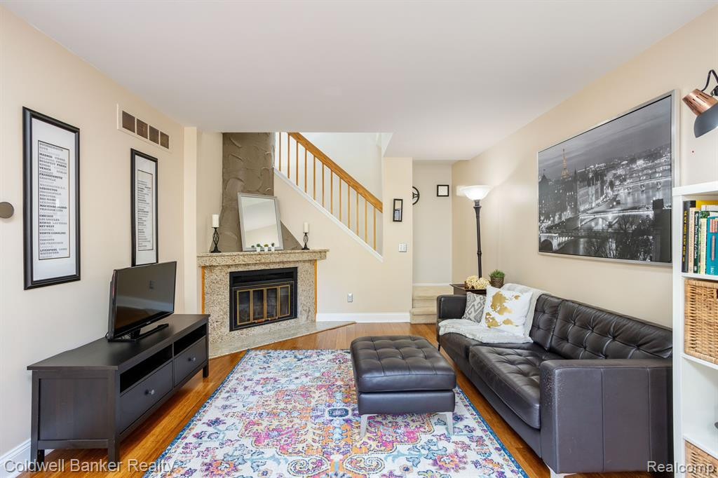 22353 PEACHTREE, Novi, MI — Photo 9