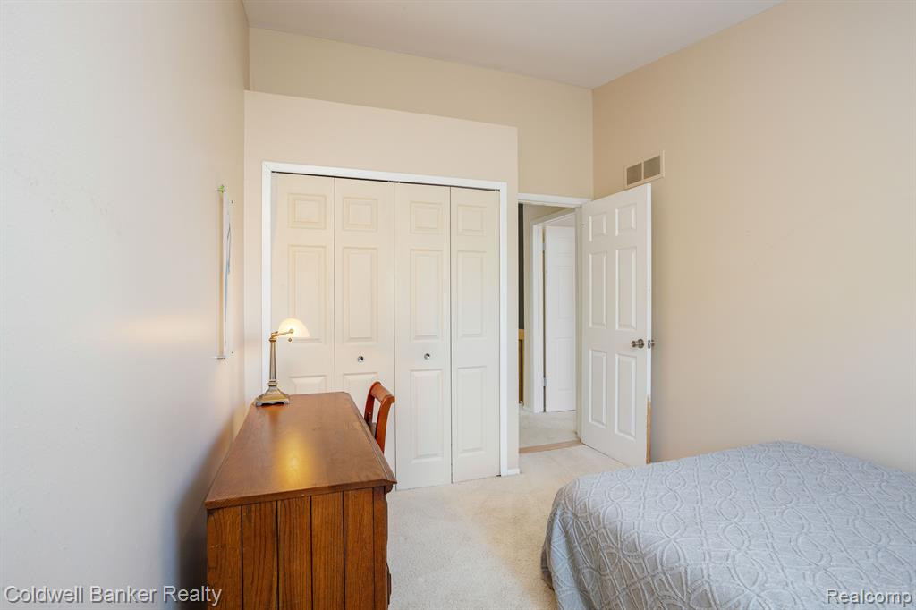 22353 PEACHTREE, Novi, MI — Photo 23