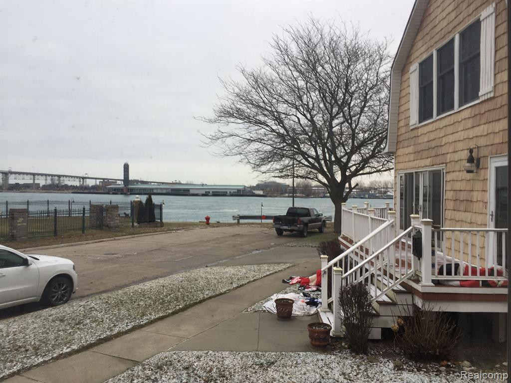 814 SEDGWICK Street, Port Huron, MI 48060 — Photo 6