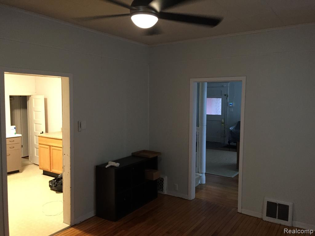 814 SEDGWICK Street, Port Huron, MI 48060 — Photo 21