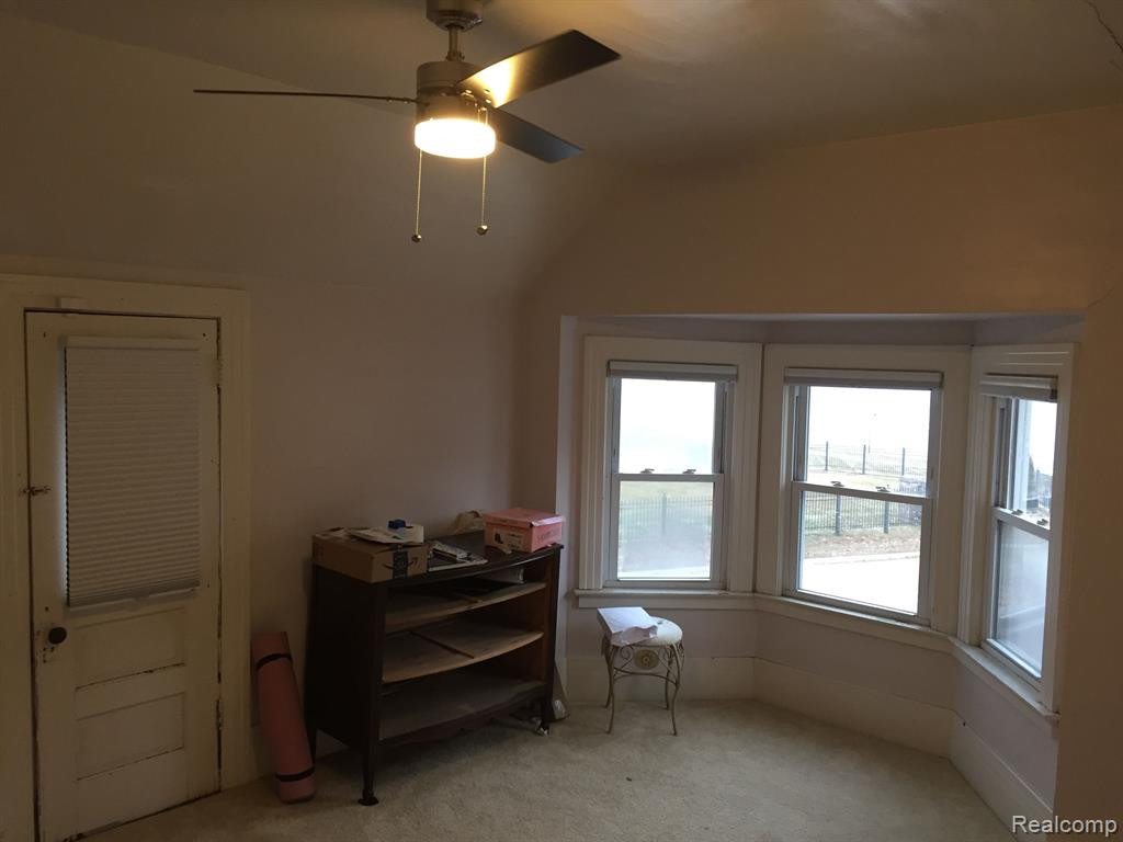 814 SEDGWICK Street, Port Huron, MI 48060 — Photo 32