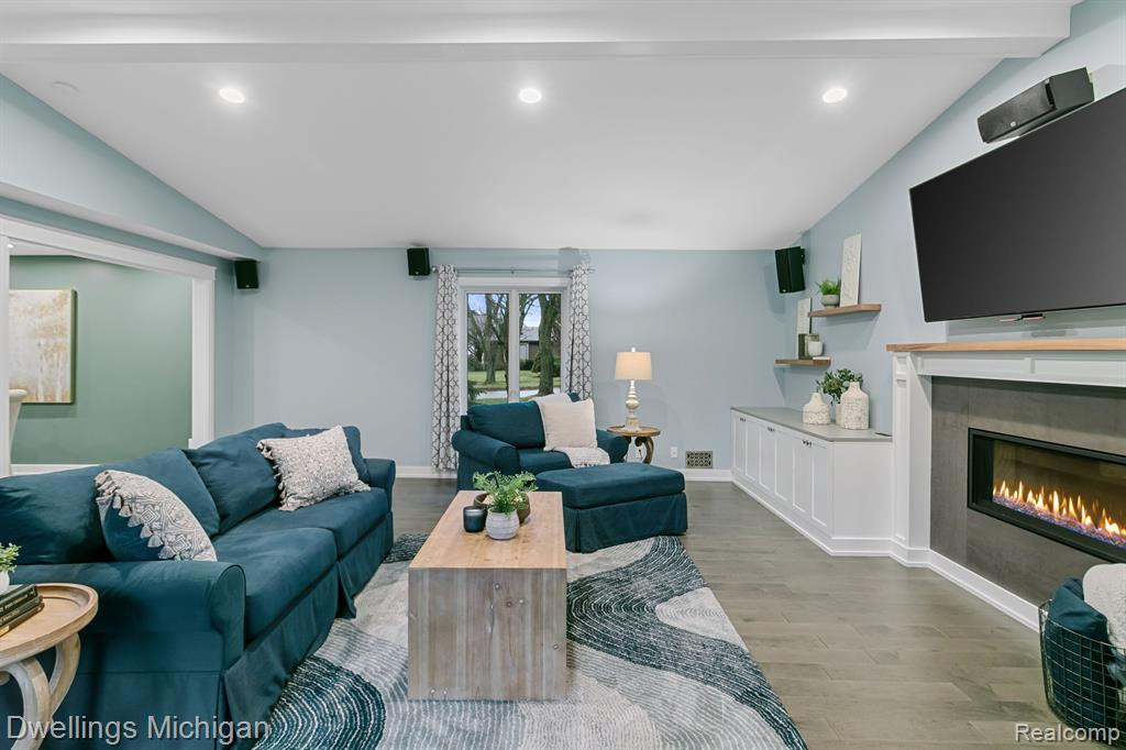 24355 SURFSIDE Road, Novi, MI — Photo 3