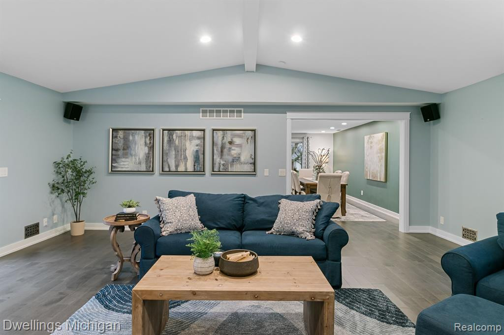 24355 SURFSIDE Road, Novi, MI — Photo 4