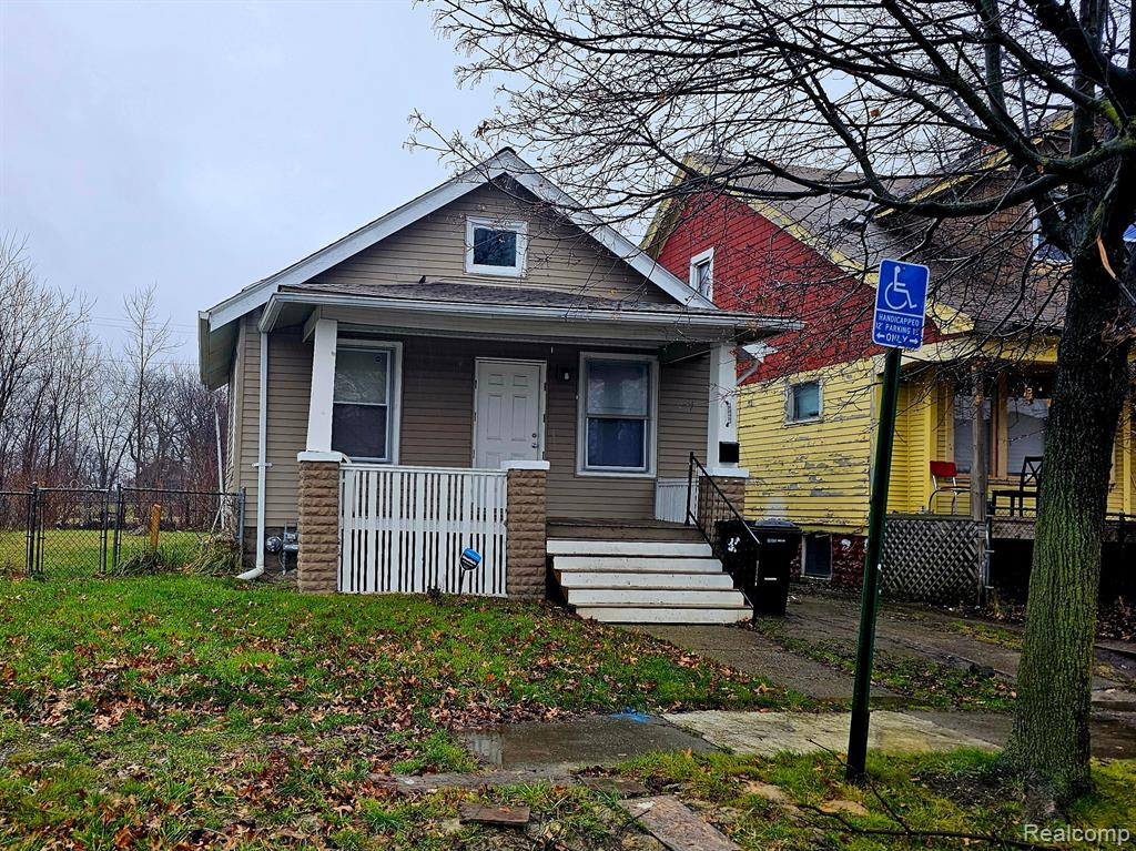 8976 CLARION Street, Detroit, MI 48213 — Photo 3