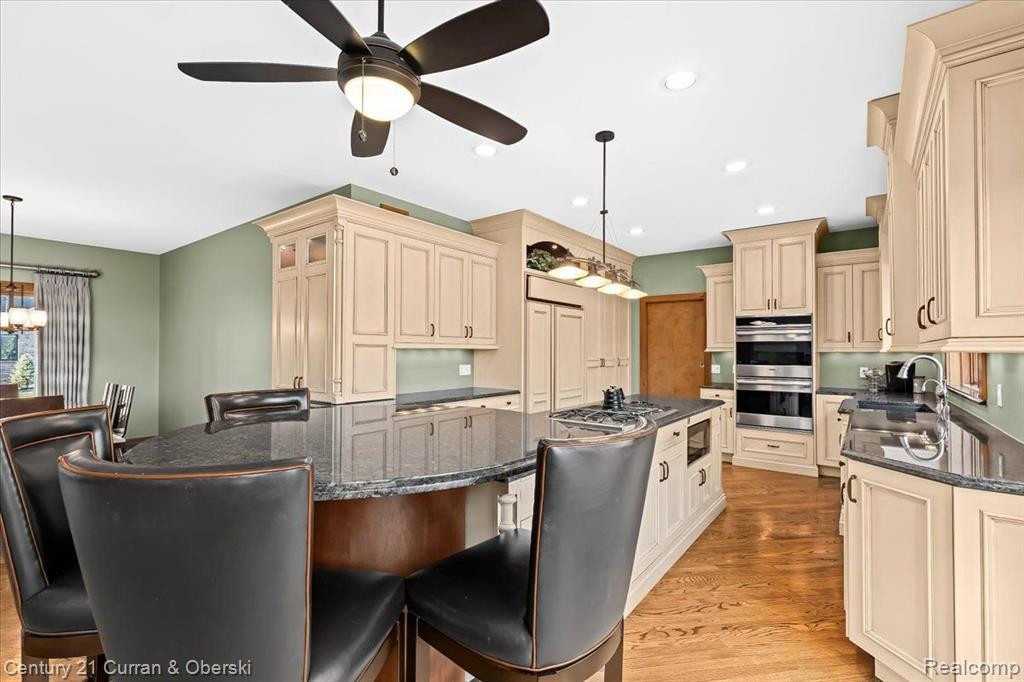 20148 LONGRIDGE Road, Northville, MI 48167 — Photo 11