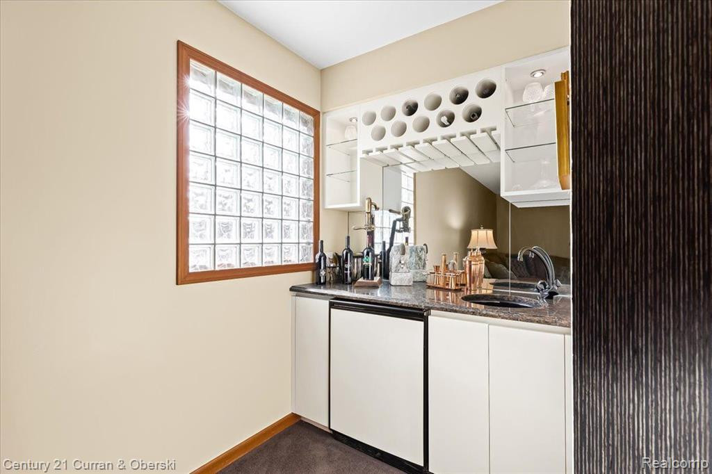 20148 LONGRIDGE Road, Northville, MI 48167 — Photo 19