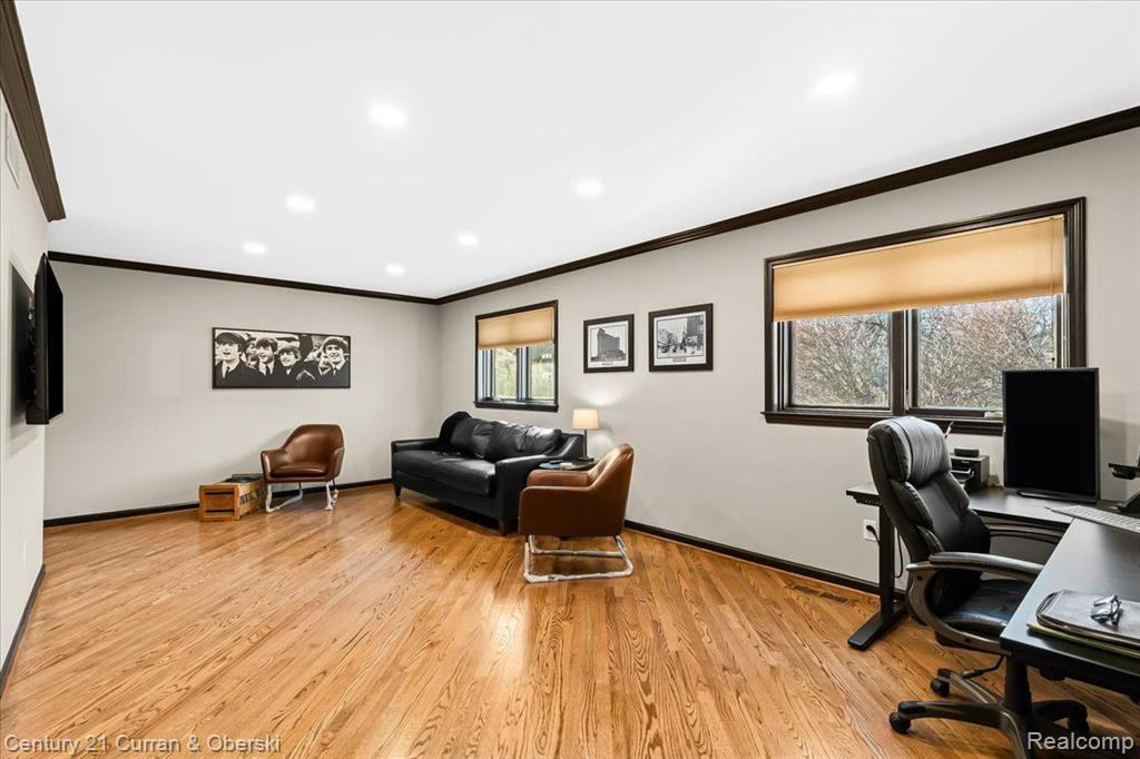 20148 LONGRIDGE Road, Northville, MI 48167 — Photo 24