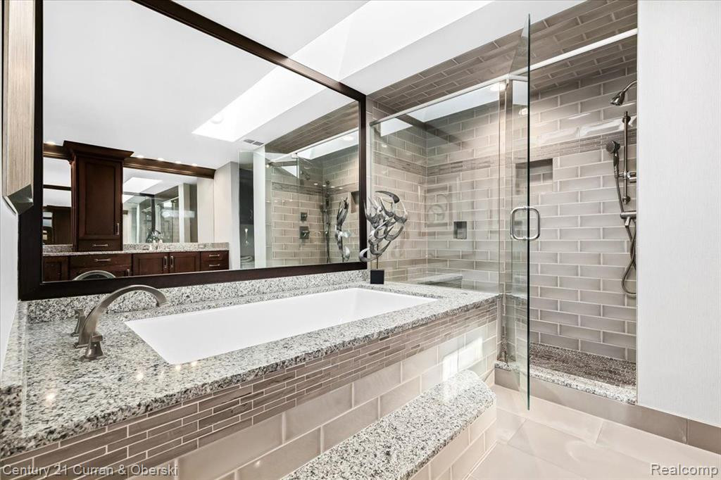 20148 LONGRIDGE Road, Northville, MI 48167 — Photo 32