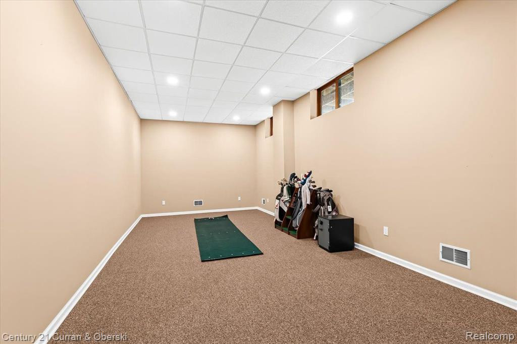 20148 LONGRIDGE Road, Northville, MI 48167 — Photo 38