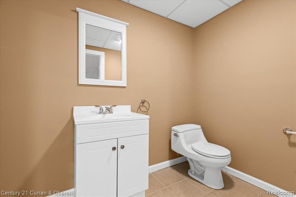20148 LONGRIDGE Road, Northville, MI 48167 — Photo 43